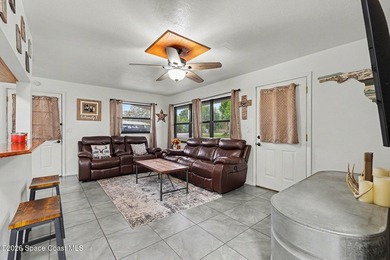 Enjoy easy Florida living in this well-maintained 2-bedroom - photo 8