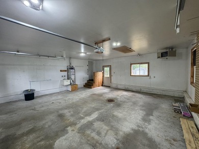 Beautifully maintained and full of charm, this 2-bedroom, 2-bath - photo 31