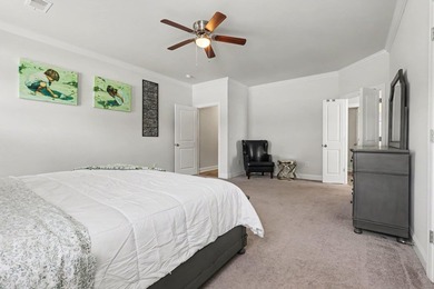 RARE -MAIN LEVEL PRIMARY SUITE ! Boasting over 3200 sq ft of - photo 15