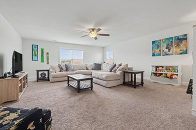 RARE -MAIN LEVEL PRIMARY SUITE ! Boasting over 3200 sq ft of - photo 19