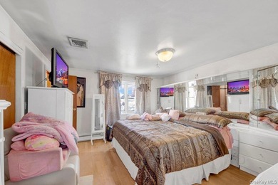 Experience the pinnacle of sophisticated living in this - photo 9