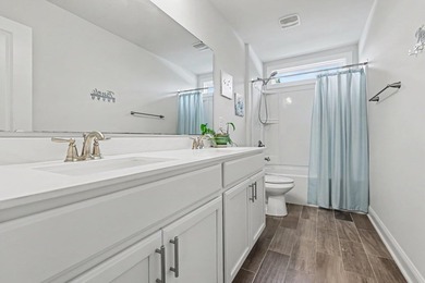 RARE -MAIN LEVEL PRIMARY SUITE ! Boasting over 3200 sq ft of - photo 22