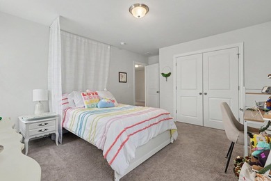RARE -MAIN LEVEL PRIMARY SUITE ! Boasting over 3200 sq ft of - photo 24
