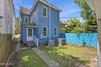 This beautiful 1920 era home has been brought back to life in a - photo 38