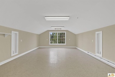 Welcome to this stunning all-brick estate that exudes timeless - photo 17
