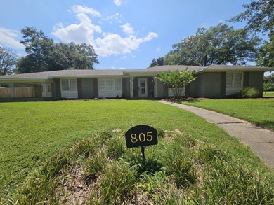 Yazoo River Home For Sale in Greenwood Mississippi