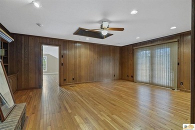 Welcome to this stunning all-brick estate that exudes timeless - photo 21