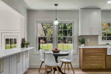 Welcome to timeless elegance in the heart of Snee Farm, one of - photo 28