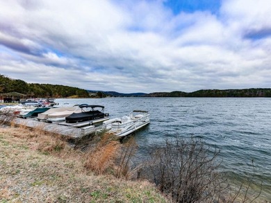 Welcome to this 1 bedroom condo nestled in the heart of private - photo 5