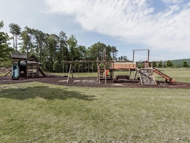Welcome to this 1 bedroom condo nestled in the heart of private - photo 6