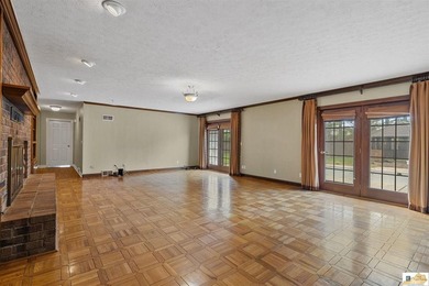 Welcome to this stunning all-brick estate that exudes timeless - photo 36