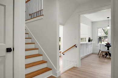 Welcome to timeless elegance in the heart of Snee Farm, one of - photo 37