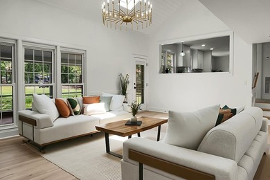 Welcome to timeless elegance in the heart of Snee Farm, one of - photo 41