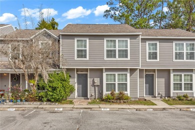 (private lake, pond, coastal) Townhome/Townhouse For Sale in Winter Springs Florida