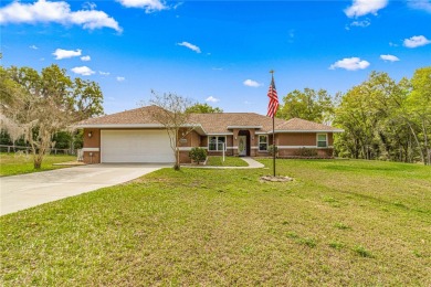 Lake Weir Home Sale Pending in Weirsdale Florida