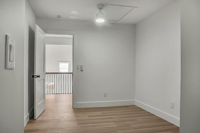 Welcome to timeless elegance in the heart of Snee Farm, one of - photo 46
