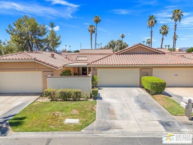 Welcome to your desert retreat in the highly sought-after - photo 3