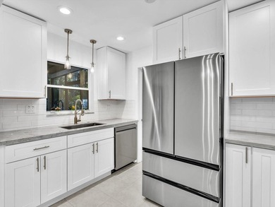This 3-bedroom, 2-bathroom house is located in a quiet corner of - photo 15