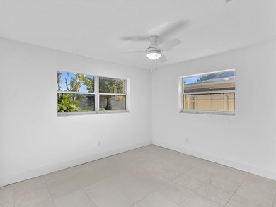 This 3-bedroom, 2-bathroom house is located in a quiet corner of - photo 24