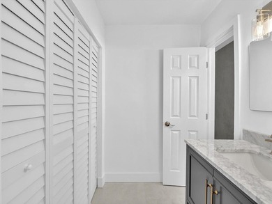 This 3-bedroom, 2-bathroom house is located in a quiet corner of - photo 35