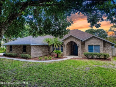 Welcome to your dream home! This stunning 4-bed, 3.5-bath, brick - photo 1