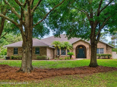 Welcome to your dream home! This stunning 4-bed, 3.5-bath, brick - photo 2