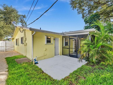 This 3-bedroom, 2-bathroom house is located in a quiet corner of - photo 43