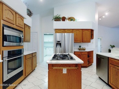 Welcome to your dream home! This stunning 4-bed, 3.5-bath, brick - photo 9