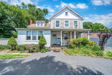 (private lake, pond, coastal) Home Sale Pending in Sayville New York