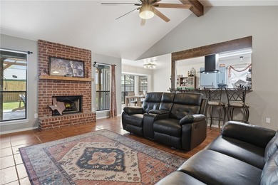 *PRICE REDUCTION!* Welcome to this beautifully renovated - photo 7