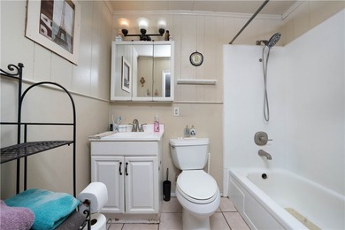 Low price for lots of space (1846 sq ft) This home features 3 - photo 11