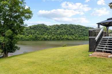 Experience waterfront living with this beautiful property - photo 11