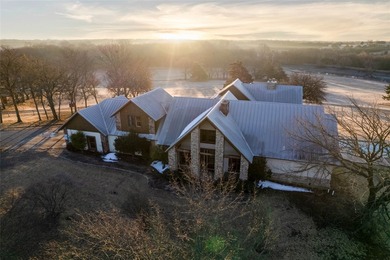Located in the growing North Texas corridor, this exceptional 82 - photo 6