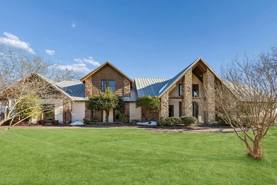 Located in the growing North Texas corridor, this exceptional 82 - photo 7