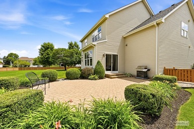 Absolutely stunning model quality home with all the bells and - photo 29