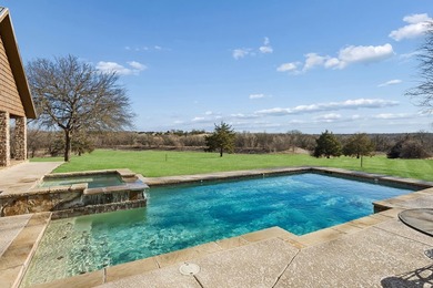 Located in the growing North Texas corridor, this exceptional 82 - photo 10