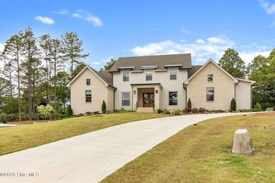 Located just a short stroll from Lake Pinehurst, this - photo 3