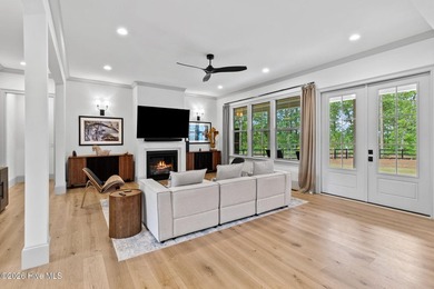 Located just a short stroll from Lake Pinehurst, this - photo 6