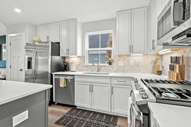 Experience the best of low maintenance living and coastal luxury - photo 14