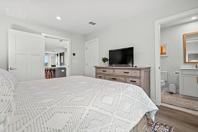 Experience the best of low maintenance living and coastal luxury - photo 18