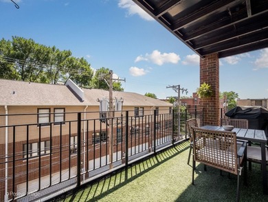Perfectly situated in Chicago's vibrant Southport Corridor, this - photo 20