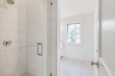 Welcome to 166 Ferry Rd, a luxurious black and white batten - photo 21