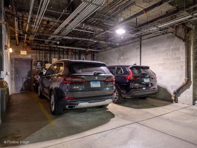 Perfectly situated in Chicago's vibrant Southport Corridor, this - photo 22