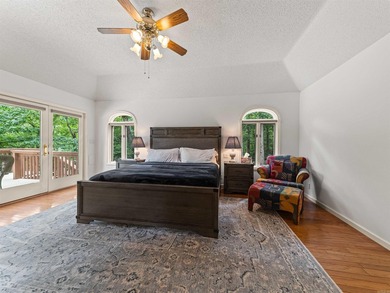 Amazing Lk Cortez WATERFRONT one-story home w/Custom Cherry - photo 30