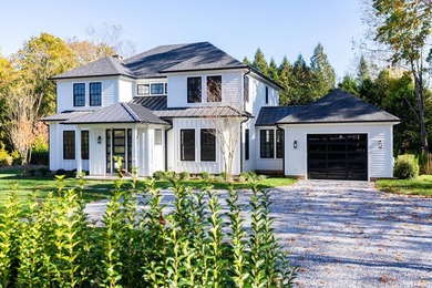 Welcome to 166 Ferry Rd, a luxurious black and white batten - photo 31