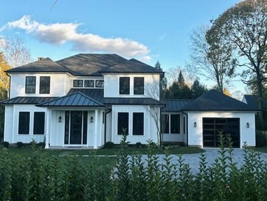 Welcome to 166 Ferry Rd, a luxurious black and white batten - photo 32