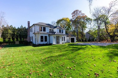 Welcome to 166 Ferry Rd, a luxurious black and white batten - photo 34