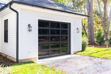 Welcome to 166 Ferry Rd, a luxurious black and white batten - photo 35