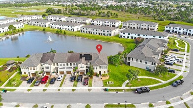 This charming 3 bedroom, 2 1/2 bathroom residence offers high - photo 45