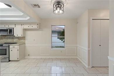 Welcome to 913 Pyramid Dr., a spacious and versatile home - photo 8